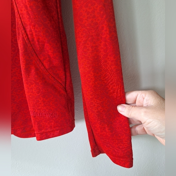 Marmot Womens Lightweight Pullover Performance Hoodie AllOver Pattern Red Size S - Picture 4 of 8